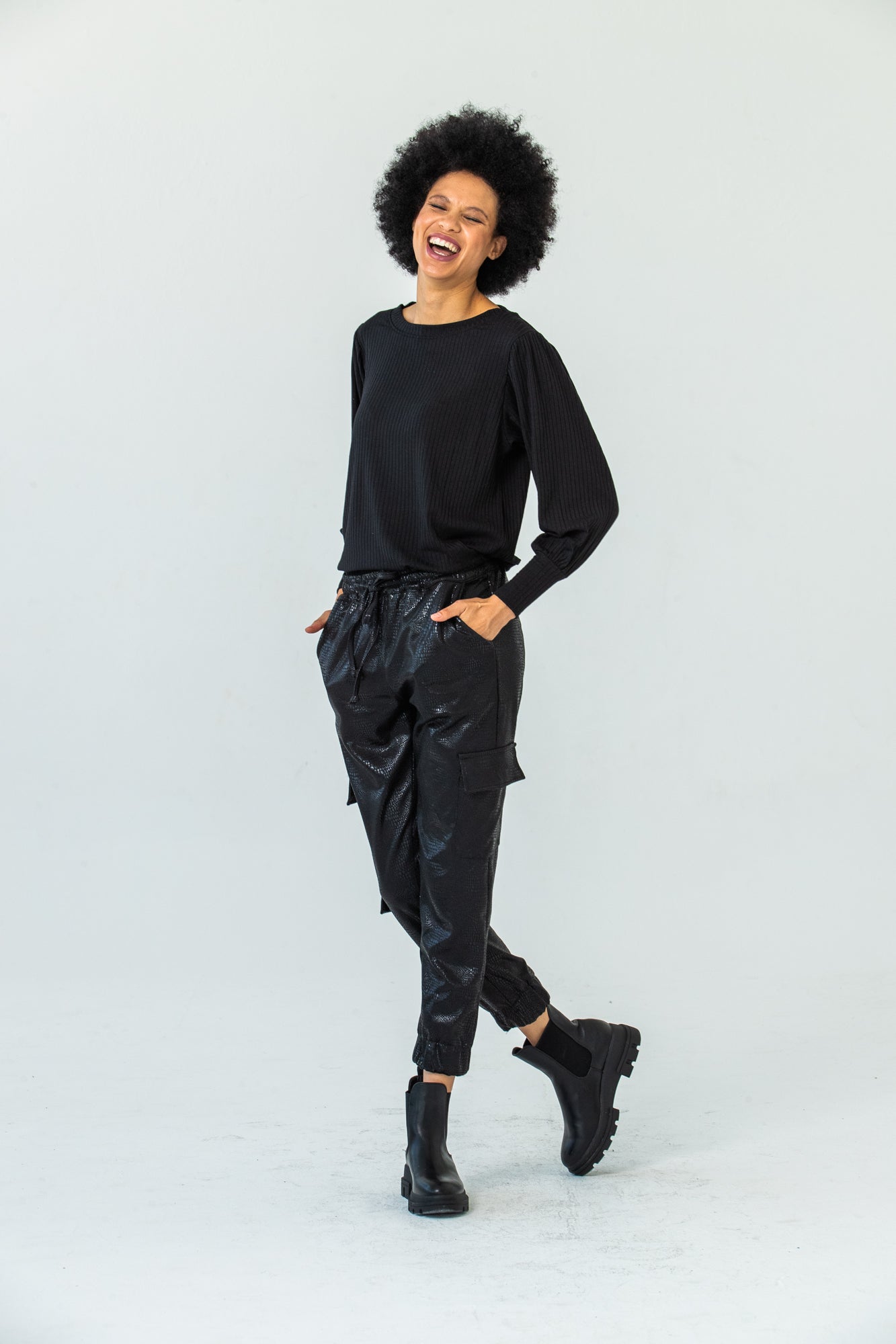 Paros Winter Puff Tee - Black
