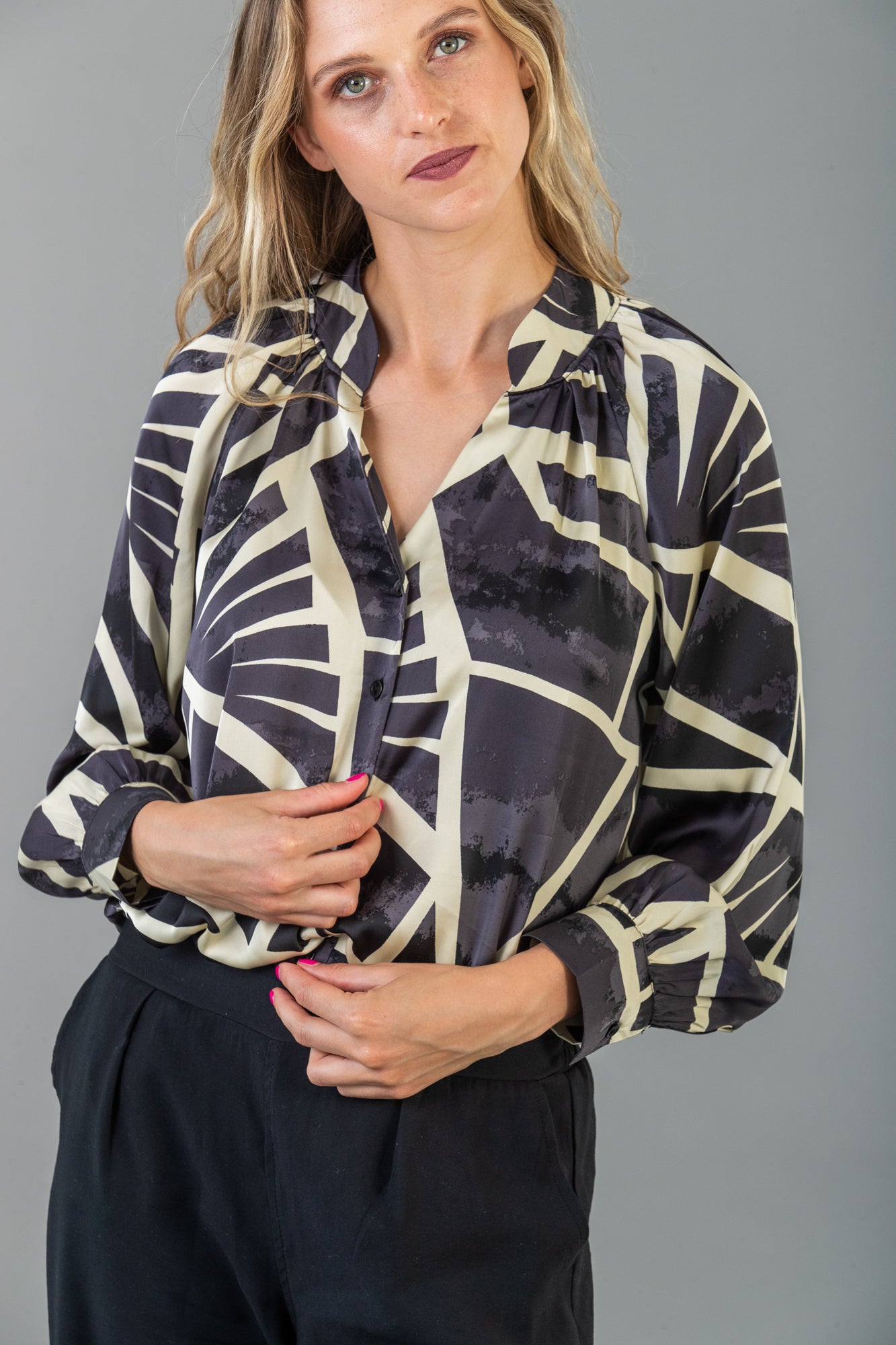 Florence shirt - Black & Creme