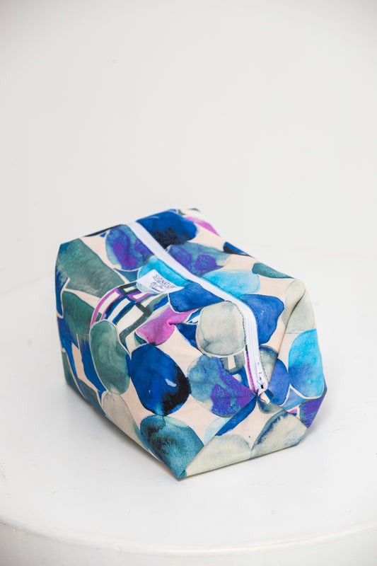 The Intentional Toiletry Bag - Lilac and Blue