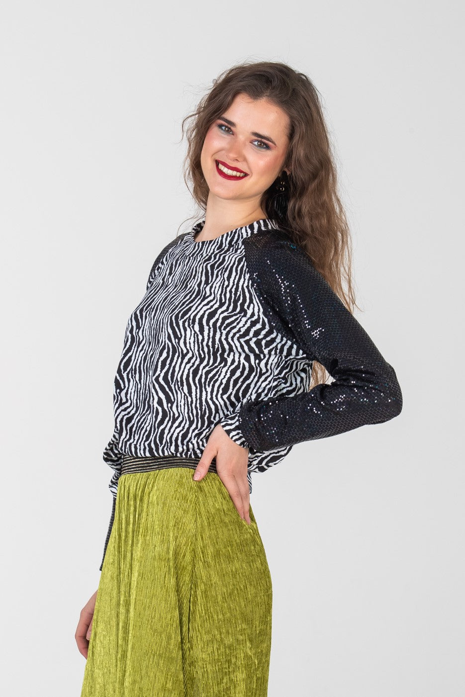 Riga Raglan Tee - Black and White/Sequins