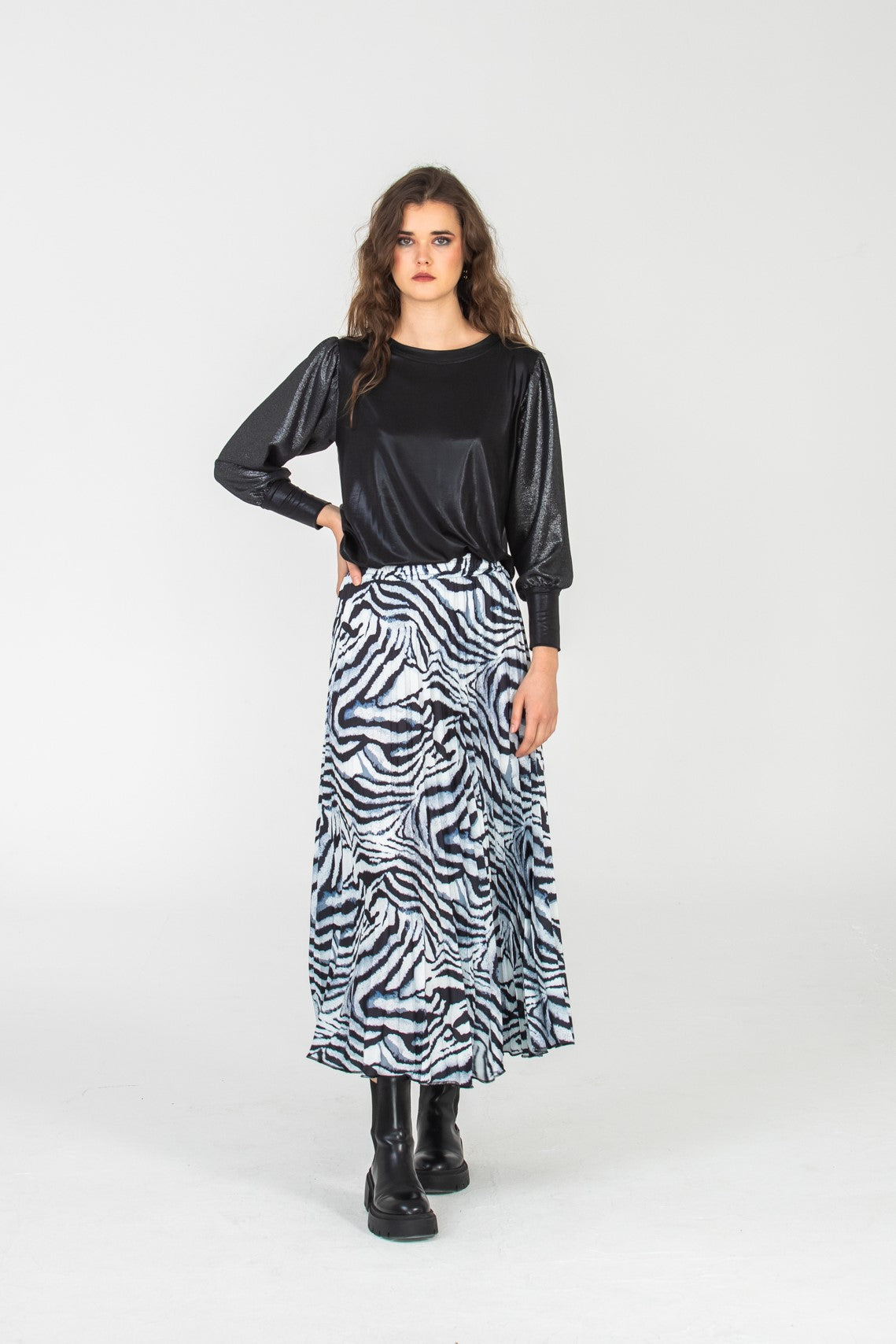 Paros Winter Puff Tee - Black Shimmer