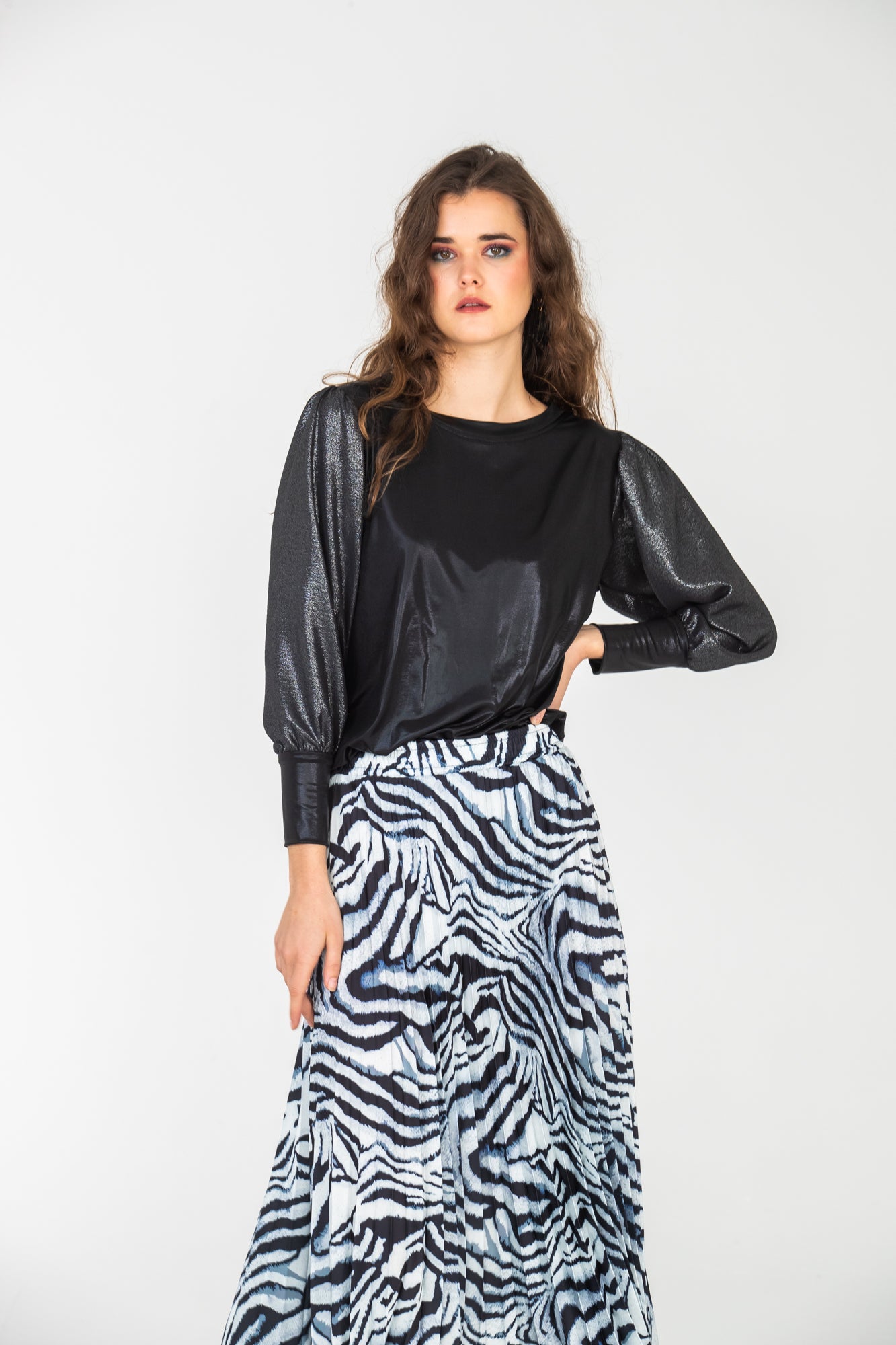 Paros Winter Puff Tee - Black Shimmer