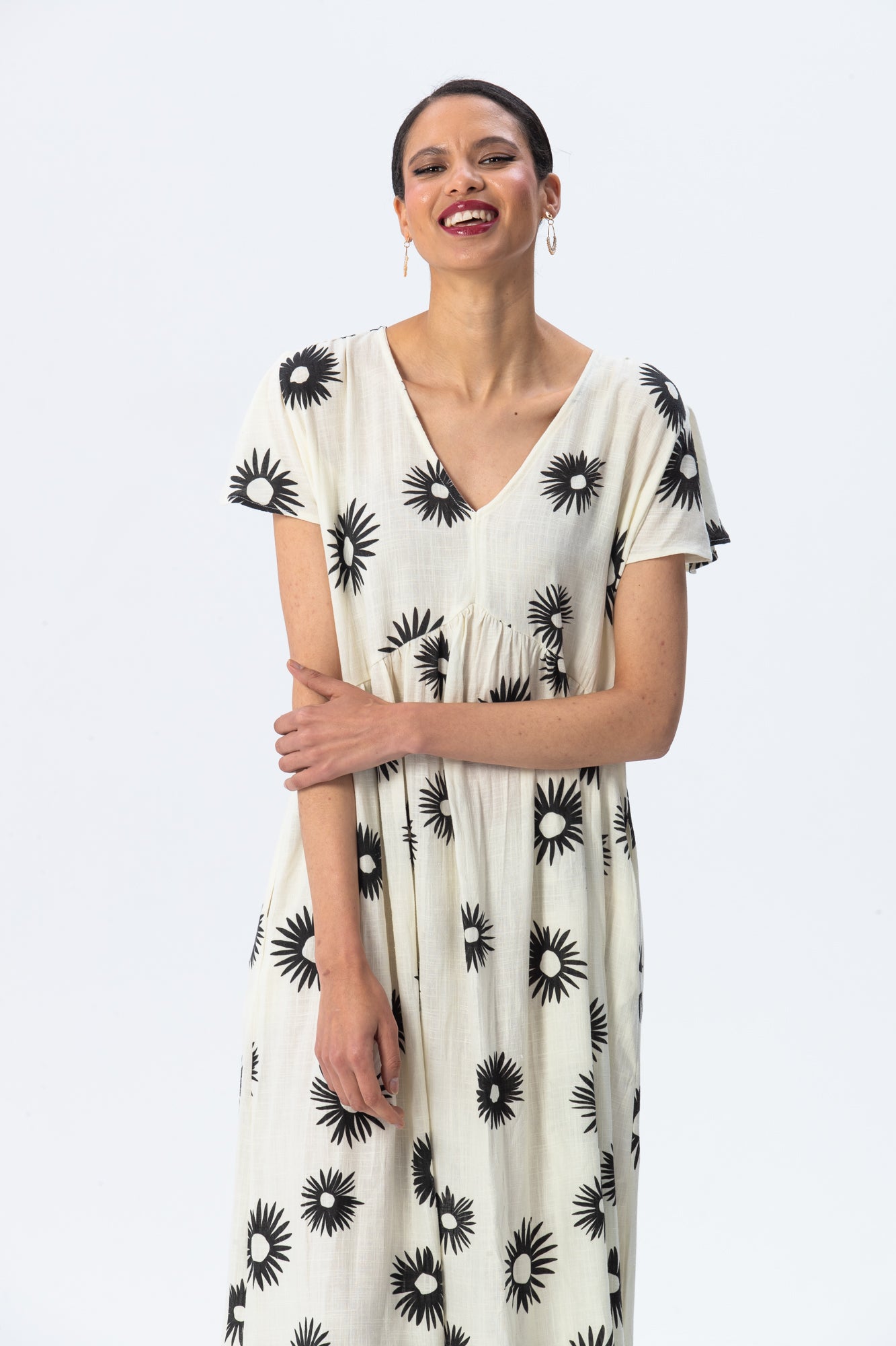 Riveria Dress - Creme and Black