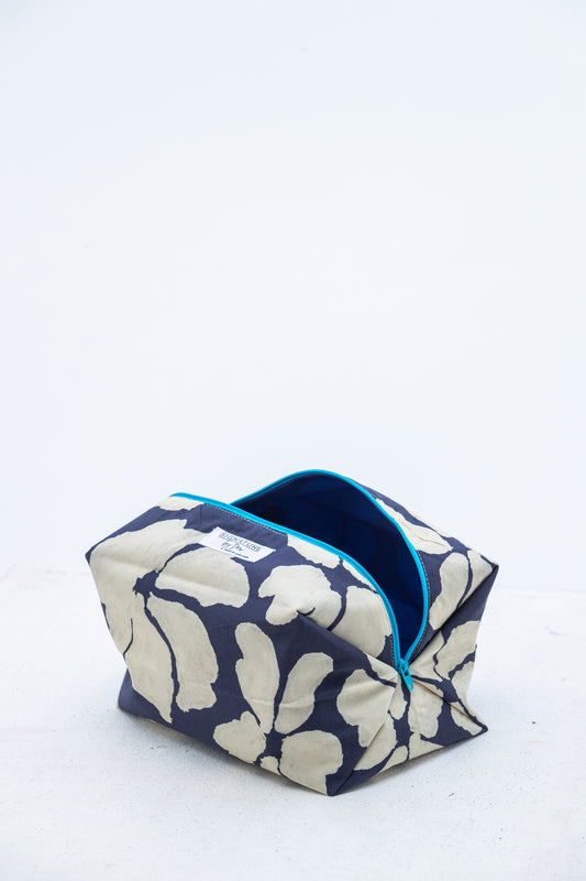 The Intentional Toiletry Bag - Blue & Creme Flower