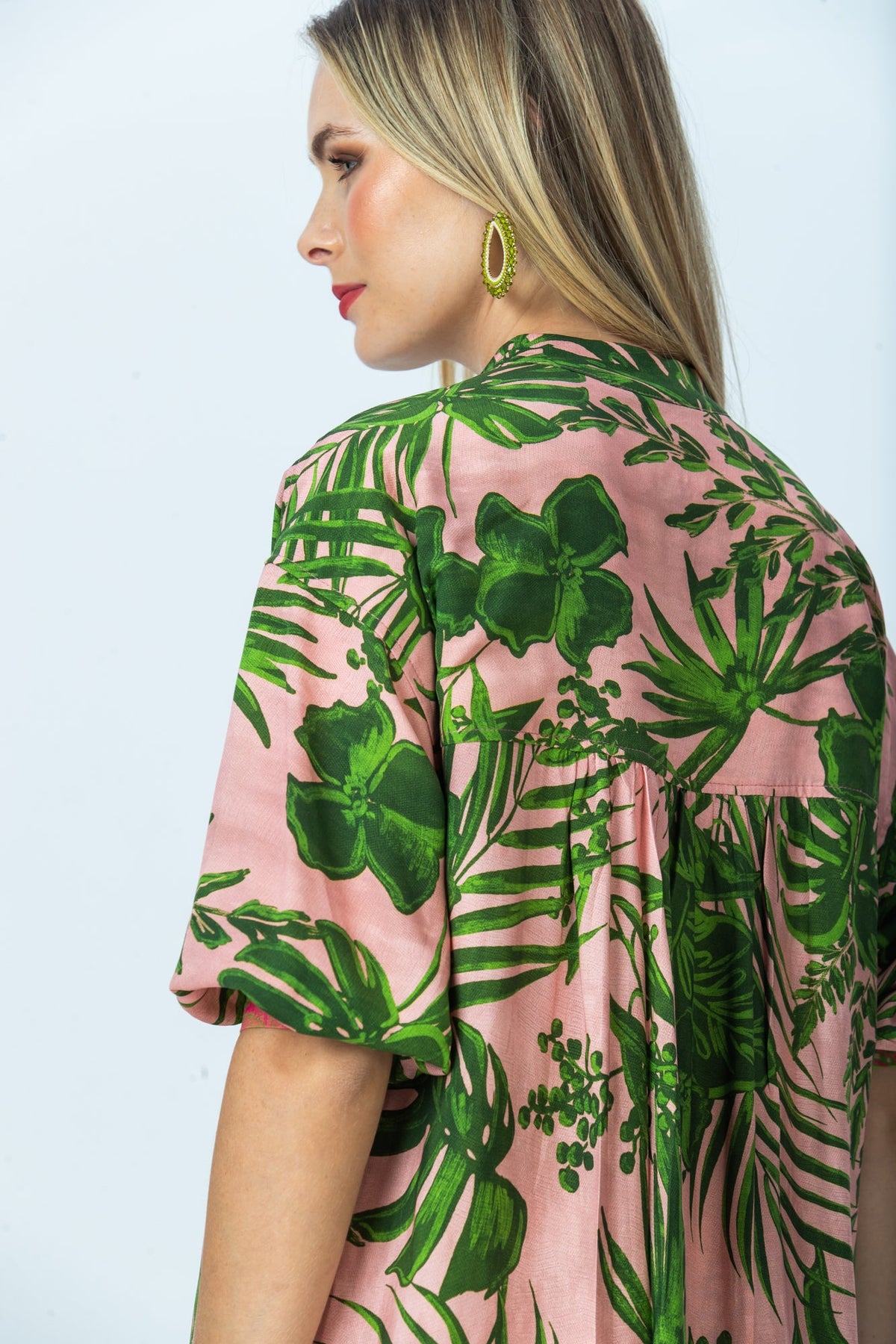 Bailey pink tropical kaftan, back view close up of gathered back yoke
