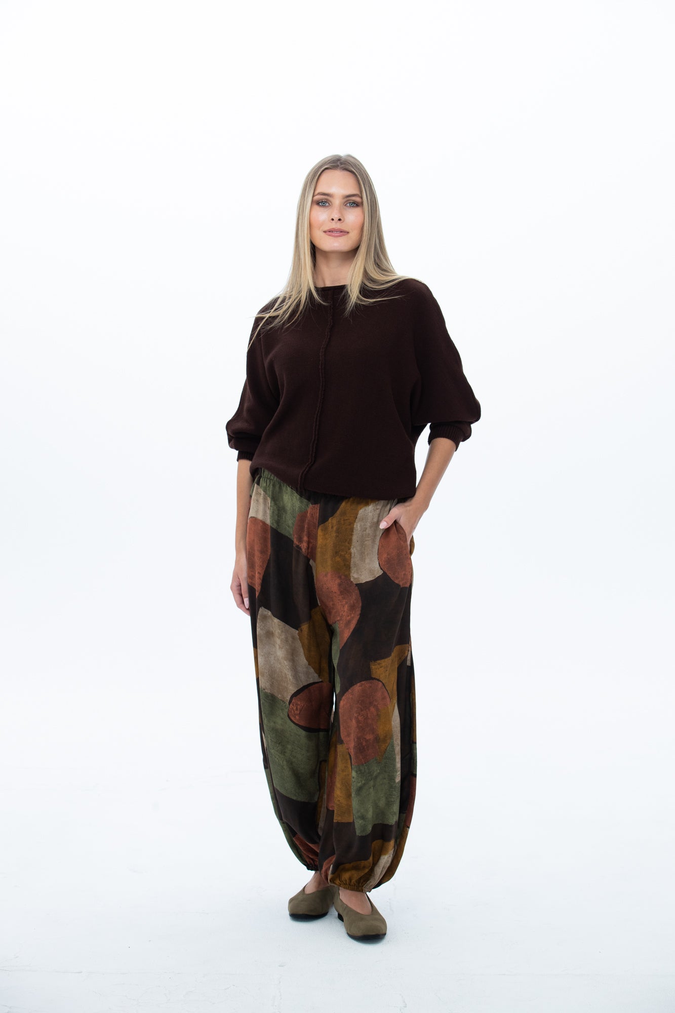 Stella Balloon Pants - Chocolate Abstract print