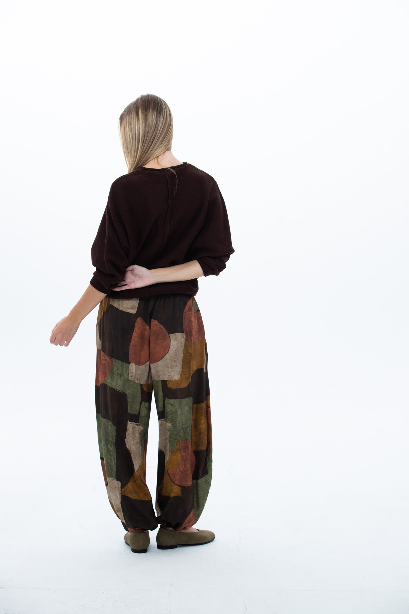 Stella Balloon Pants - Chocolate Abstract print