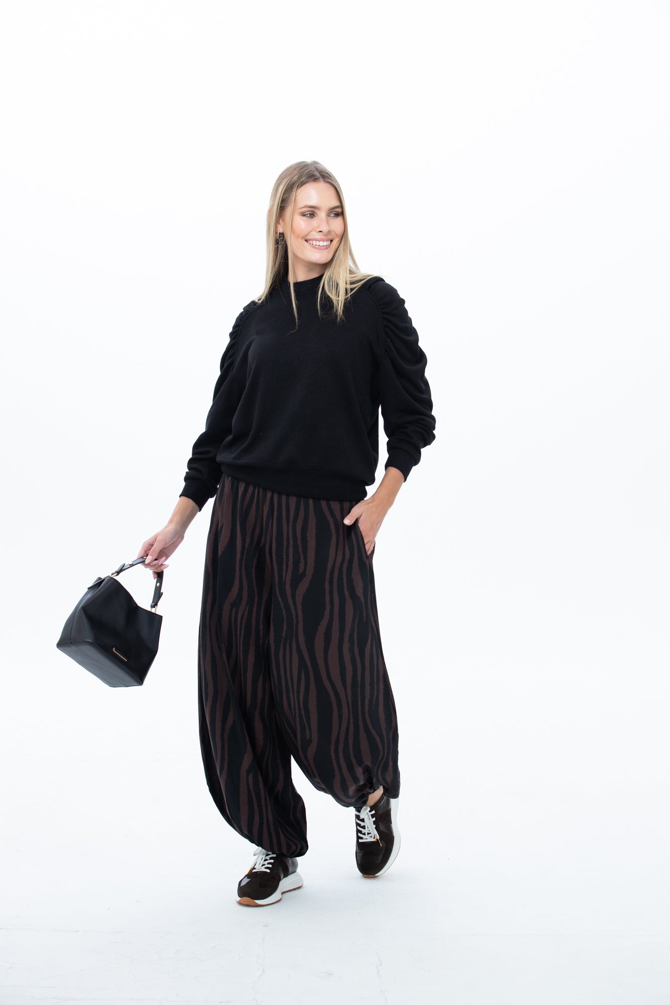 Isadora Knit - Black