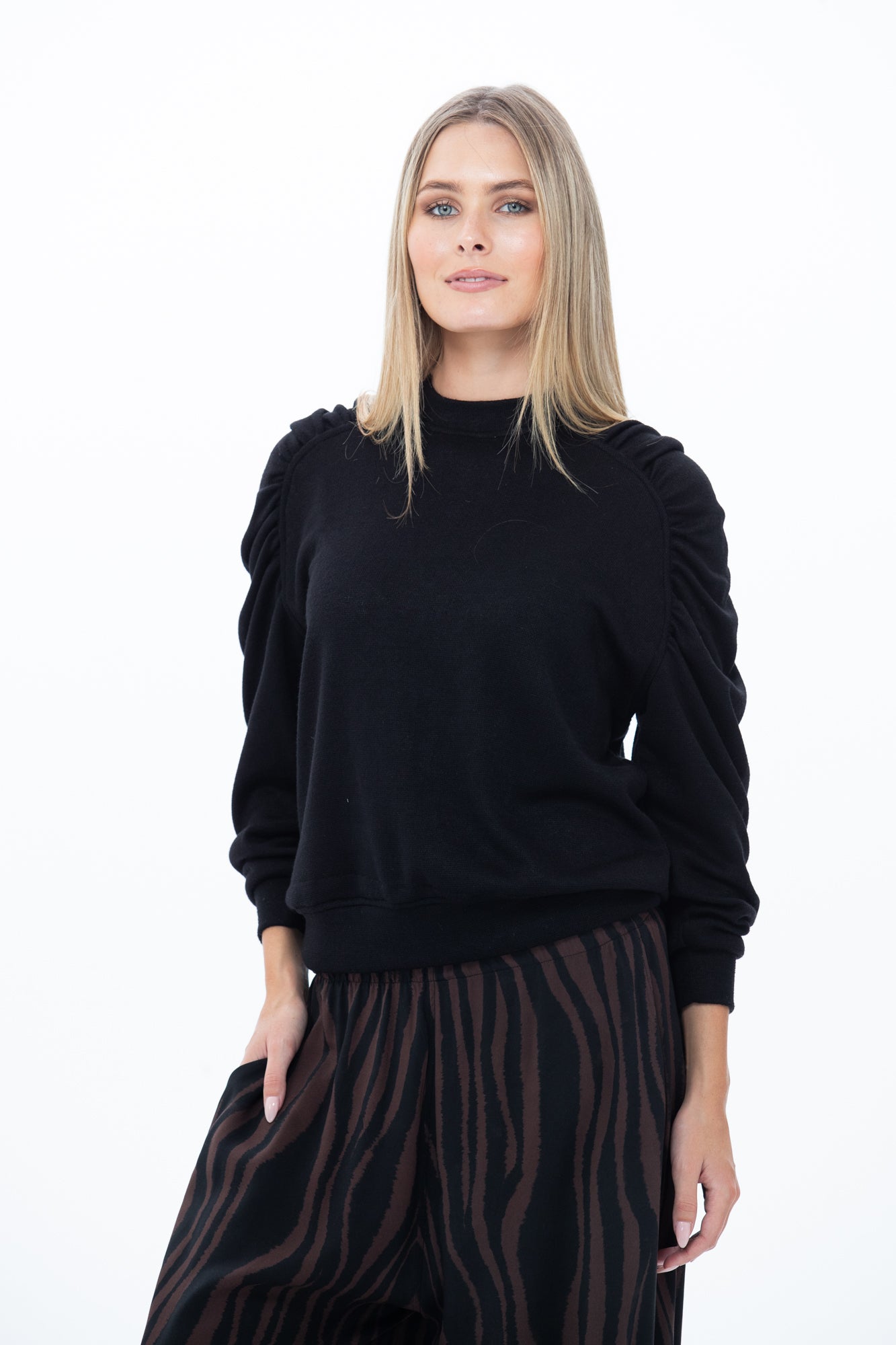 Isadora Knit - Black