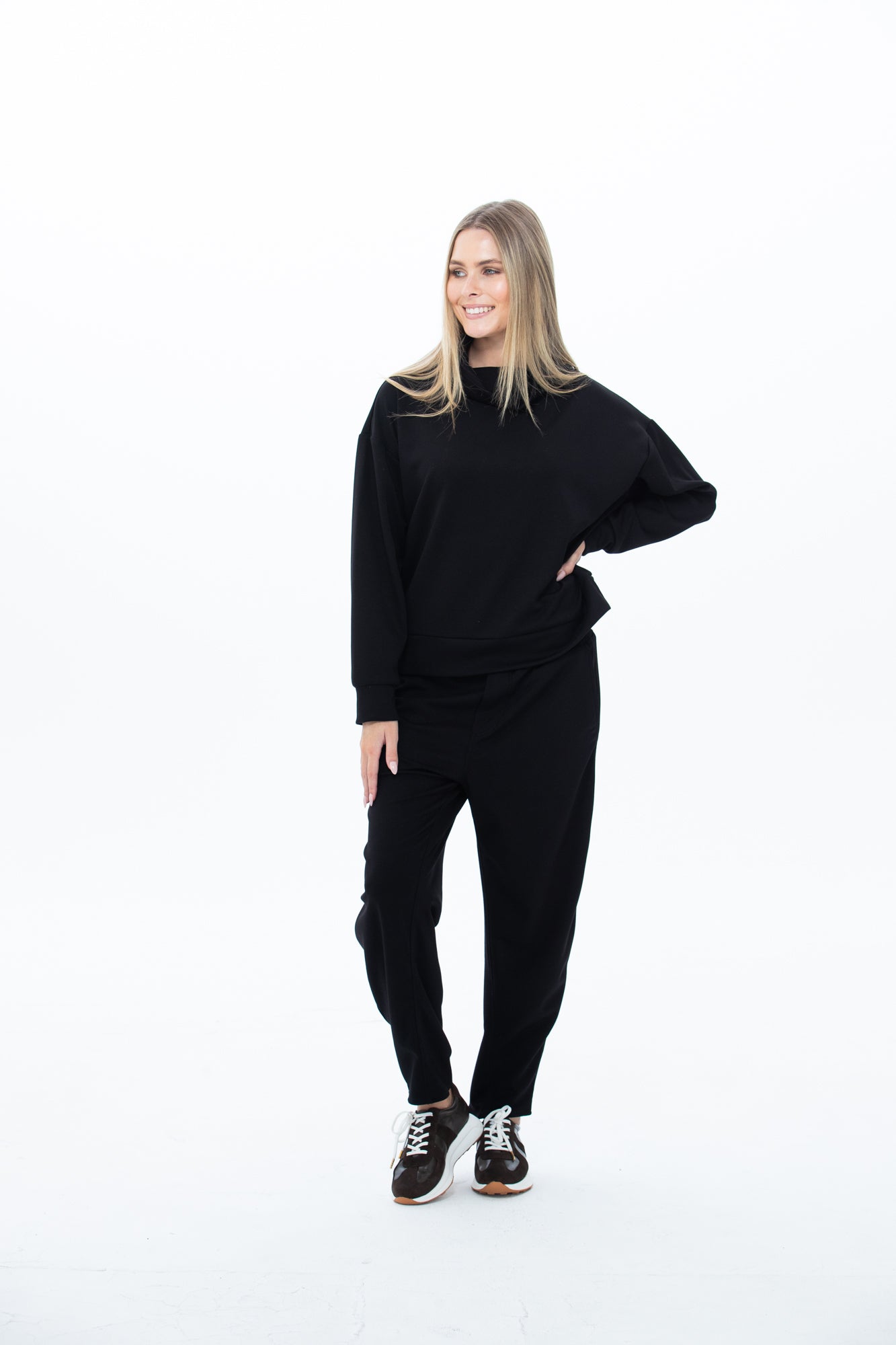 Parker Barrel Trackpants - Black