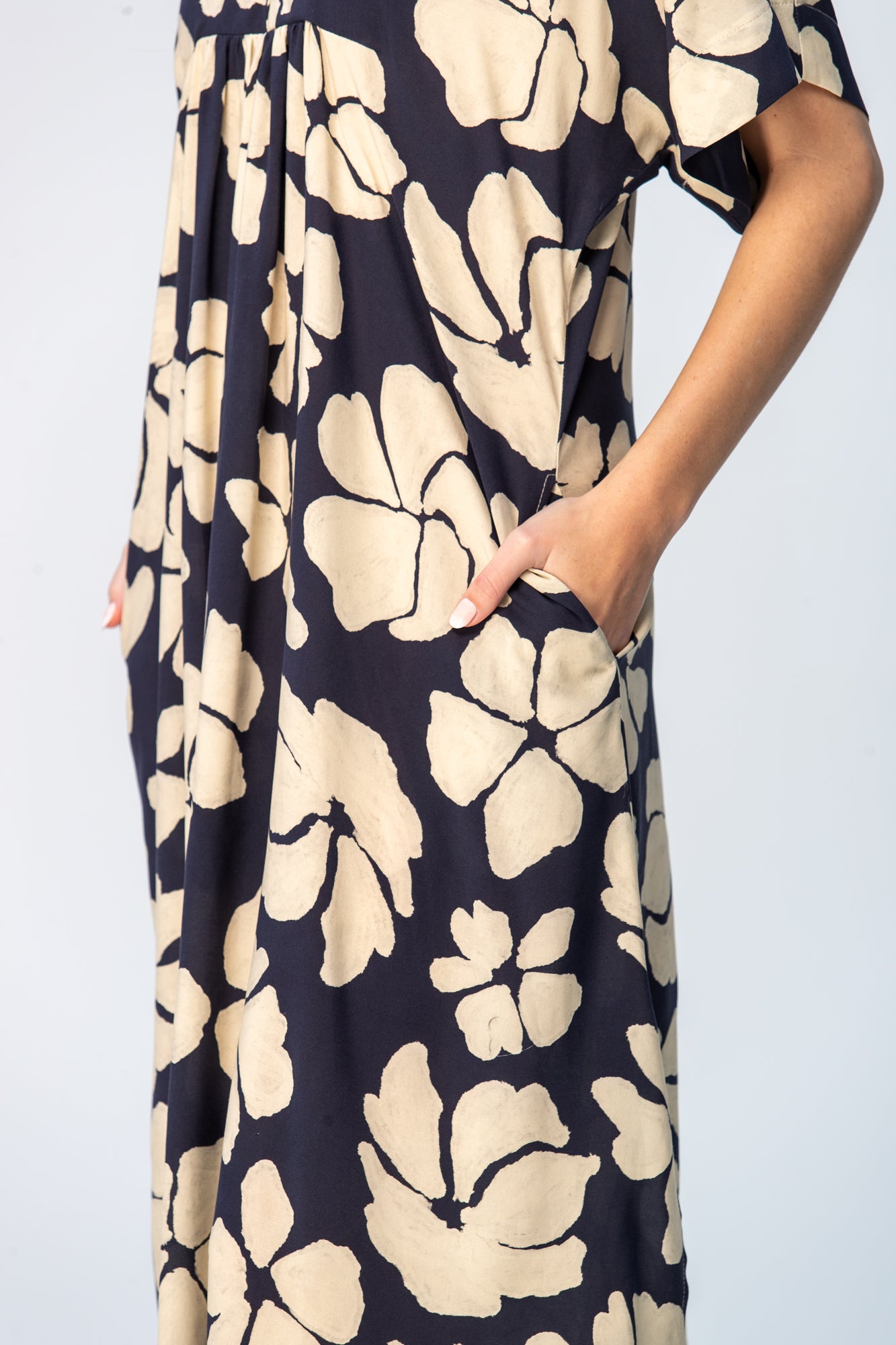 Zanzibar Dress - Navy and Creme