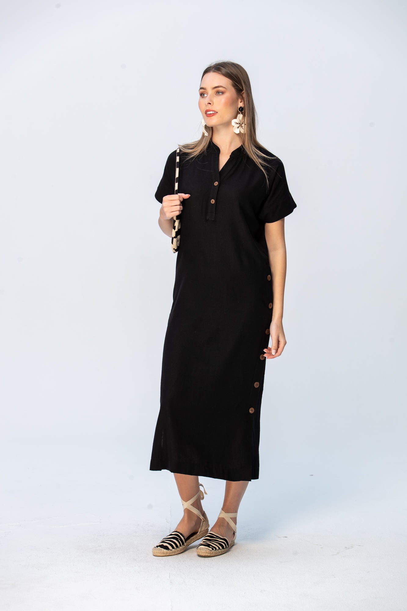 Iris Button Kaftan - Black