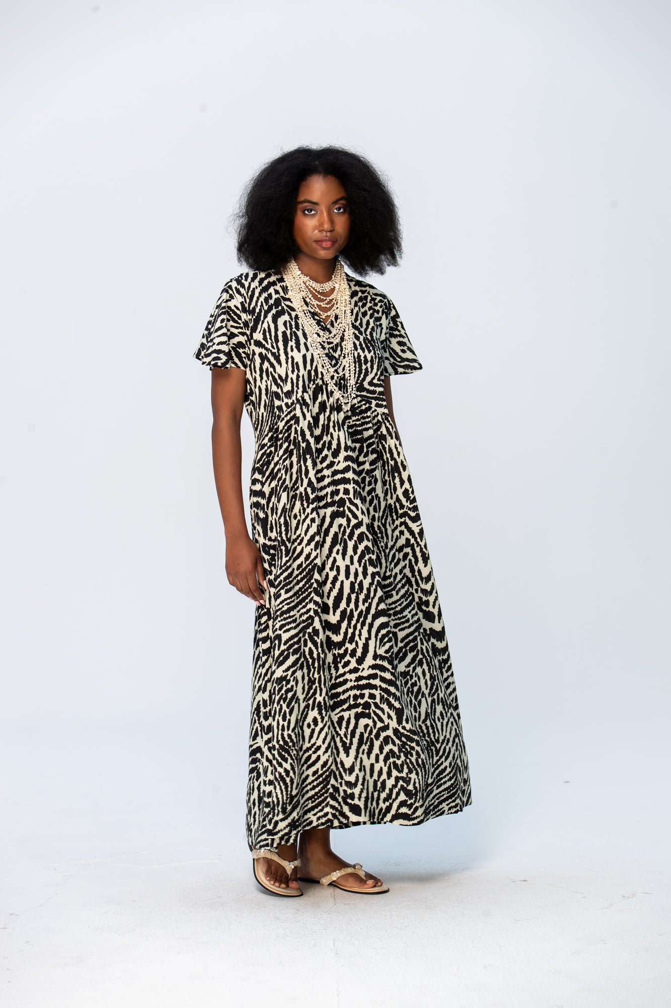 Riveria Dress - Black and Creme