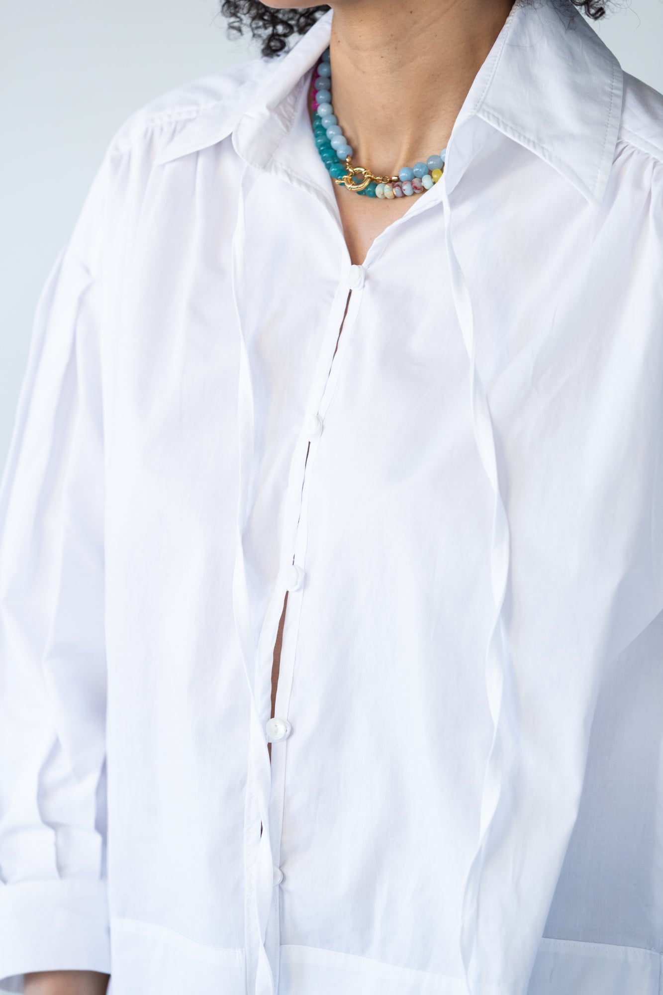 Blake white poplin shirt, close up of neckline and placket