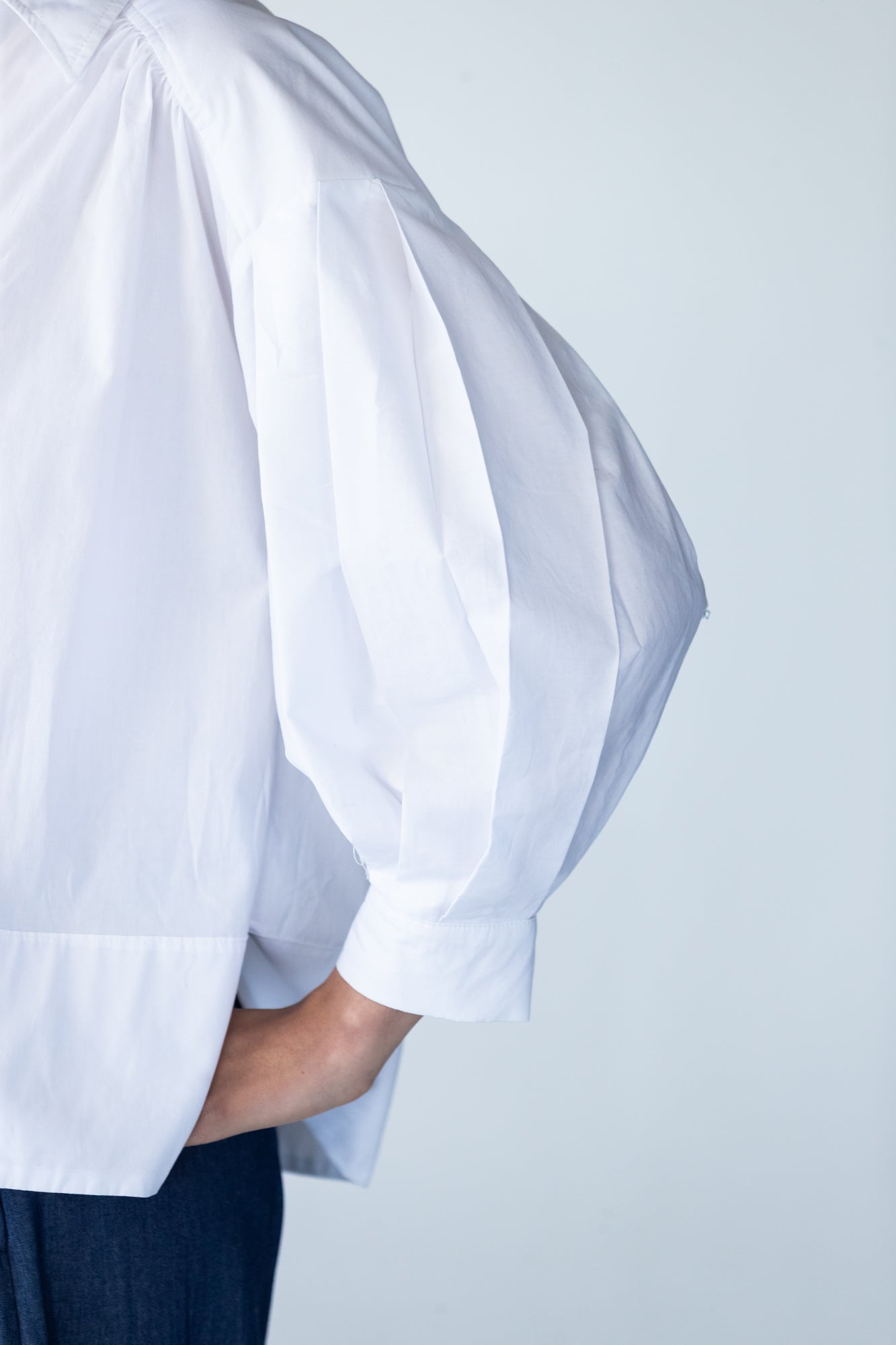 Blake white poplin shirt, close up back view of puff sleeve