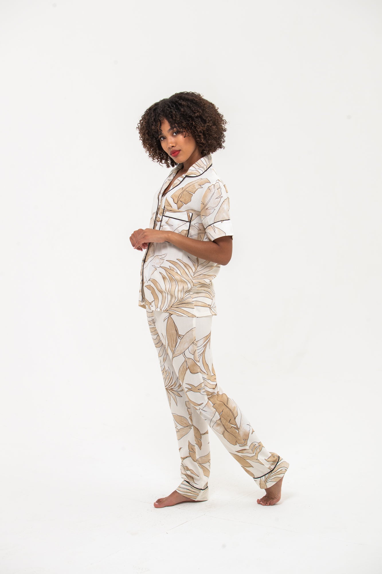 Classic Short Sleeve Long Pants Set - Creme and White