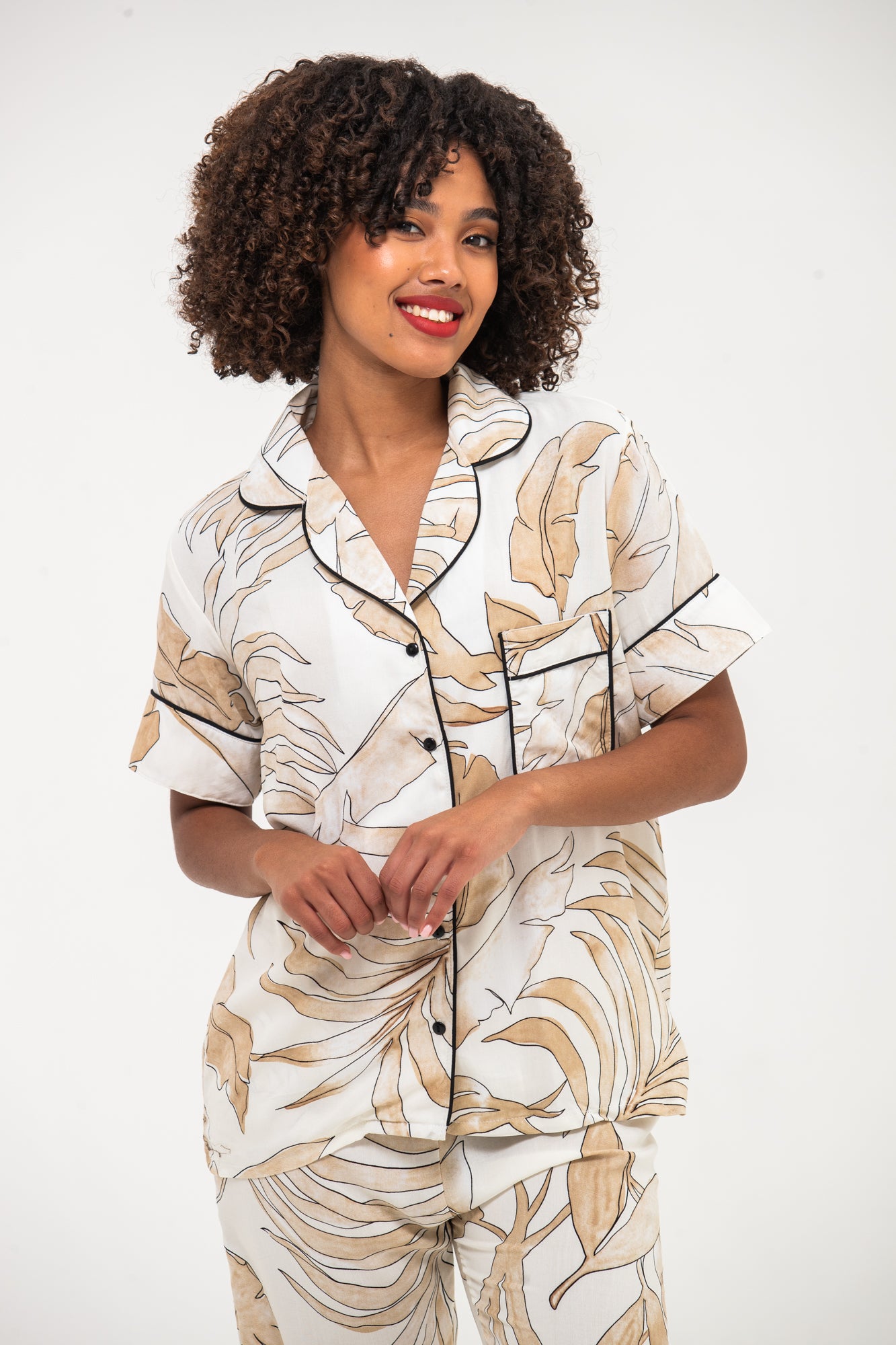 Classic Short Sleeve Long Pants Set - Creme and White