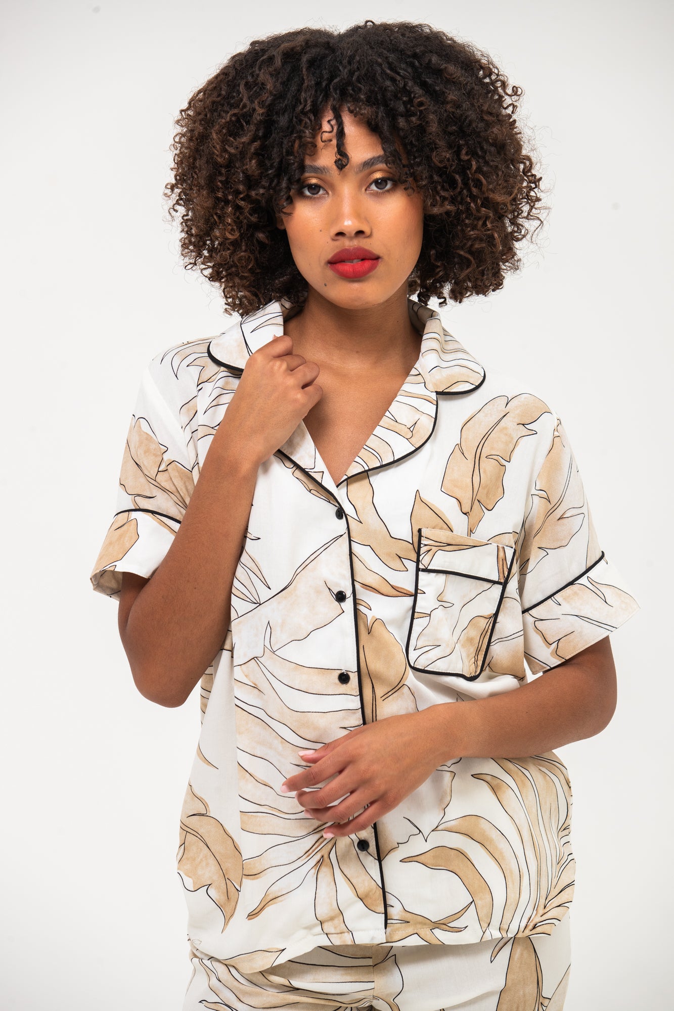 Classic Short Sleeve Long Pants Set - Creme and White