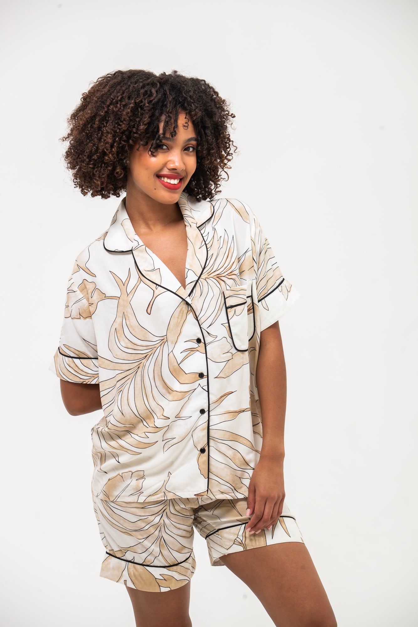 Short Pyjama Set - Creme and White