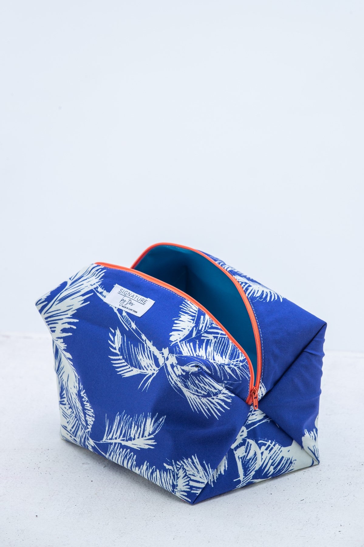 The Intentional Toiletry Bag - Blue Palm