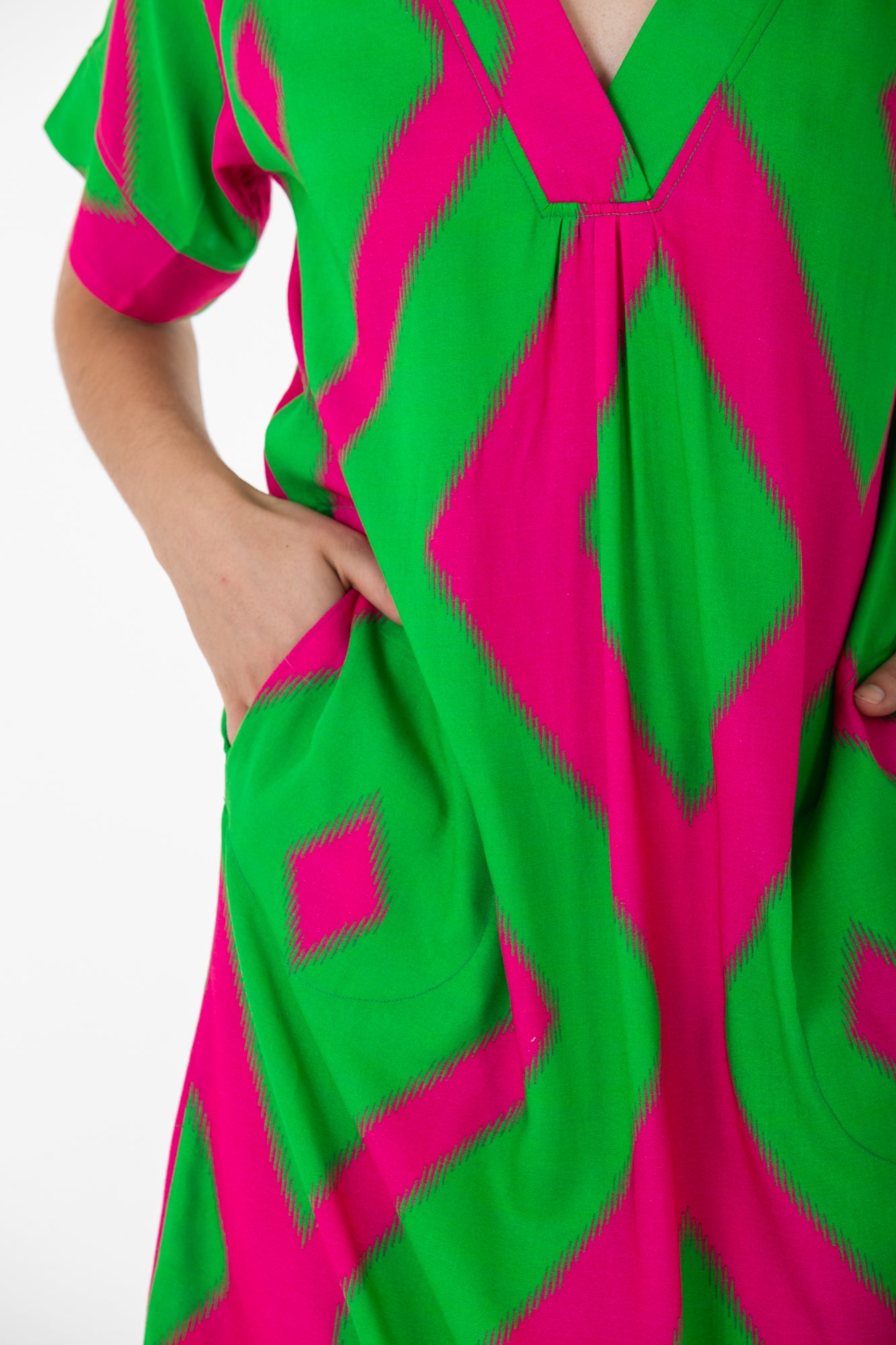 Iris Kaftan - Green and Pink
